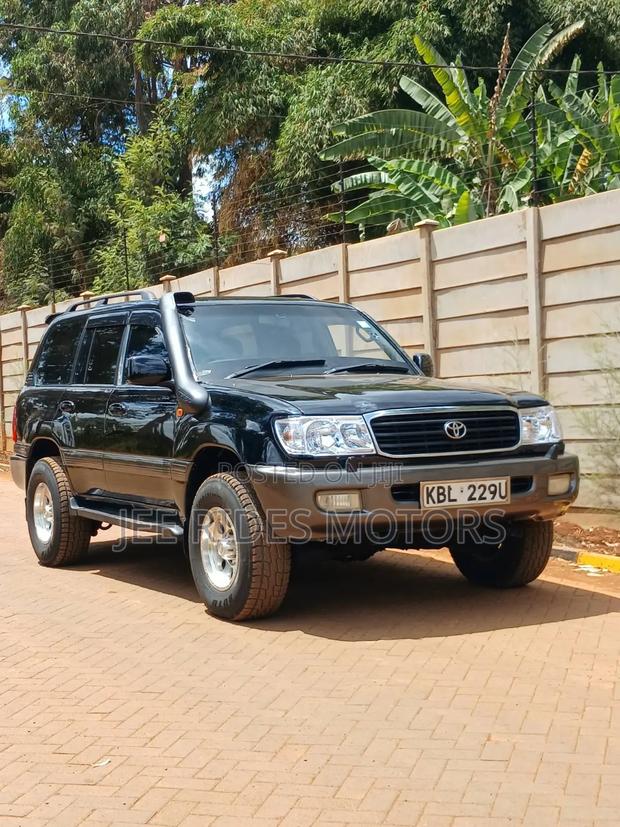 Toyota Land Cruiser 2005 Matt Black