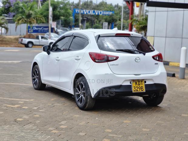 Mazda Demio 2018 White