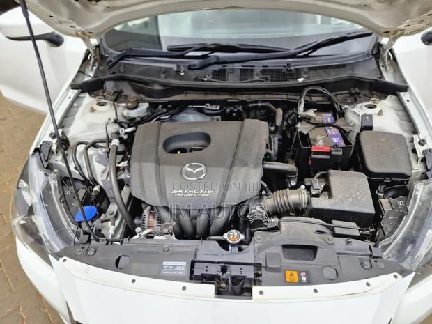 Mazda Demio 2018 White