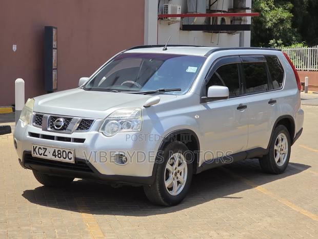 Nissan X-Trail 2013 Silver