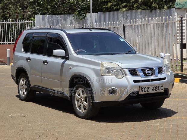 Nissan X-Trail 2013 Silver