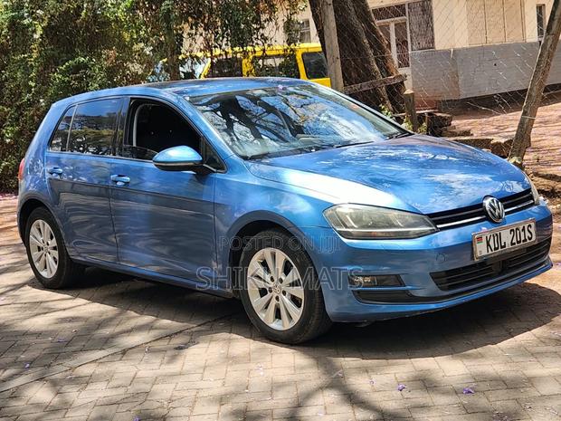 Volkswagen Golf 2016 Blue