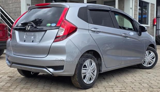 Honda Fit 2019 Silver