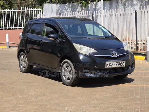Toyota Ractis 2012 Black
