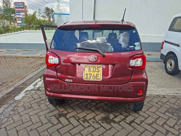 Toyota Passo 1.0 FWD 2018 Maroon