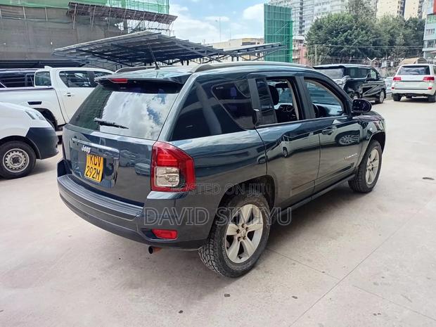Jeep Cherokee 2012 Black