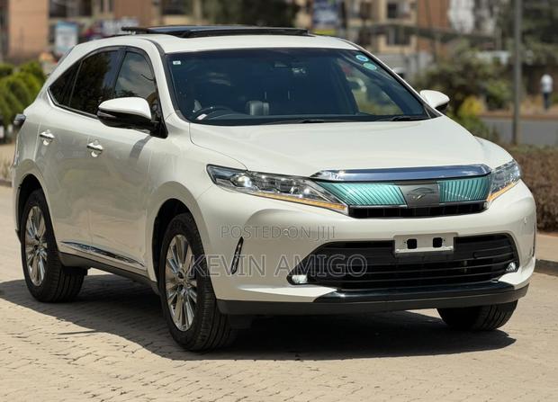 Toyota Harrier 2019 White