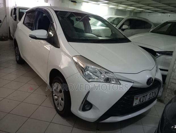 Toyota Vitz 2017 White