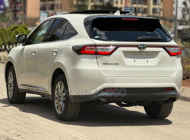 Toyota Harrier 2019 White