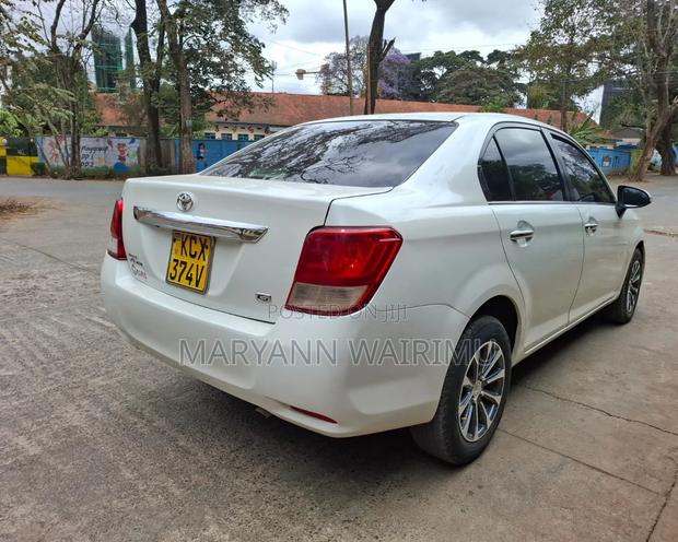 Toyota Axio 1.5 G 2WD 2012 White