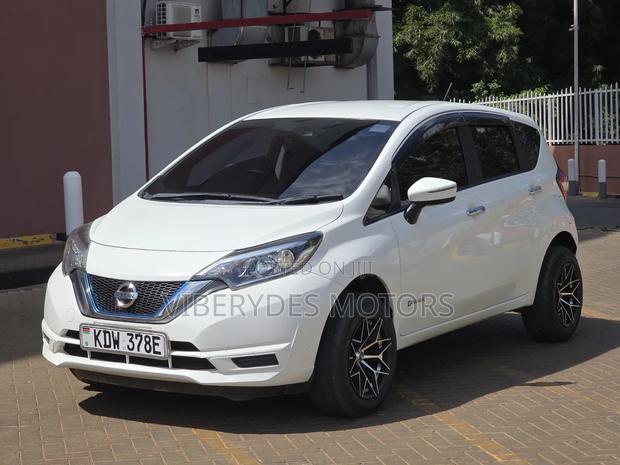 Nissan Note 2018 White