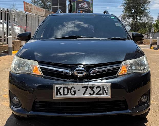 Toyota Corolla Fielder 1.5 Petrol FWD 2014 Black