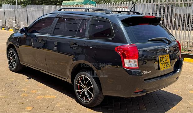 Toyota Corolla Fielder 1.5 Petrol FWD 2014 Black