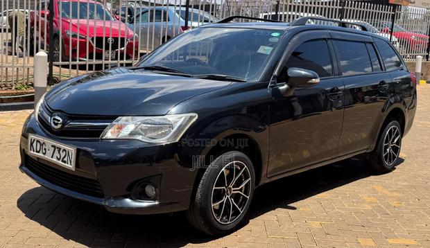 Toyota Corolla Fielder 1.5 Petrol FWD 2014 Black