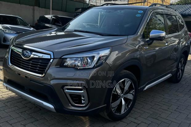 Subaru Forester Automatic 2000 Brown
