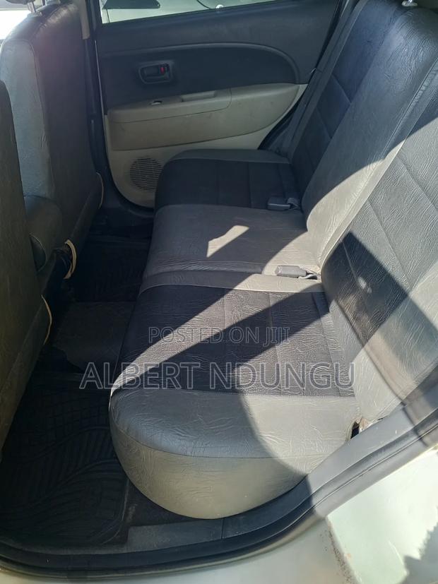 Toyota Passo 2007 Beige