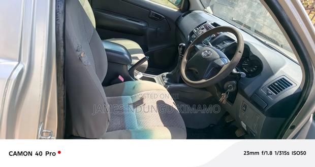 Toyota Hilux 2014 Silver