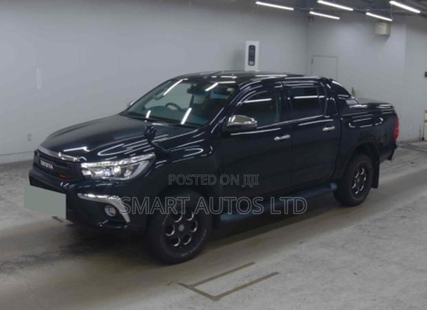 Toyota Hilux Revo Double Cab Deisel 2.4 AWD 2019 Black