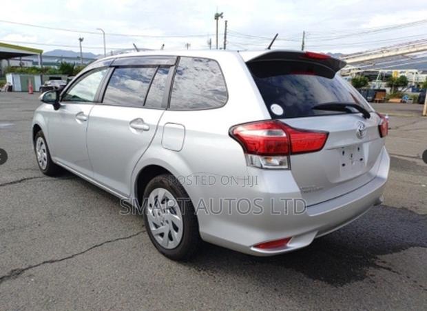 Toyota Corolla Fielder 2021 Silver