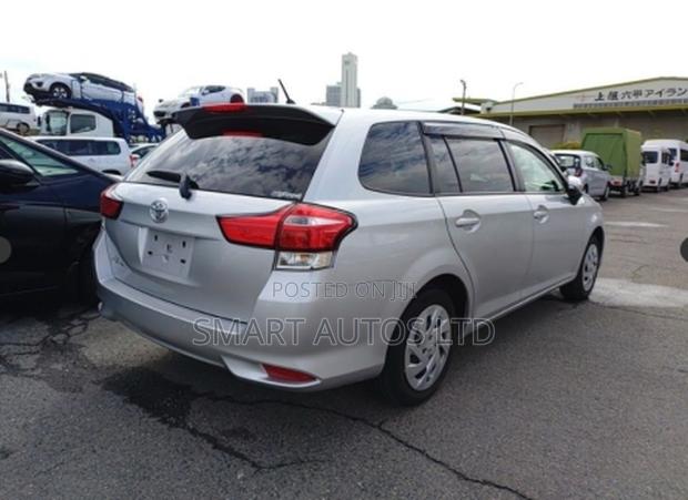 Toyota Corolla Fielder 2021 Silver