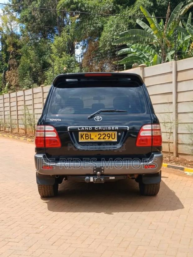 Toyota Land Cruiser 2005 Matt Black