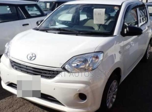 Toyota Passo 2019 White