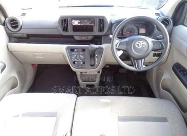 Toyota Passo 2019 White
