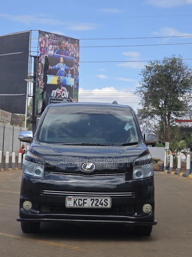 Toyota Voxy 2008 Black