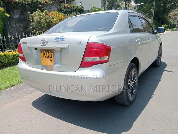 Toyota Axio 2009 Silver