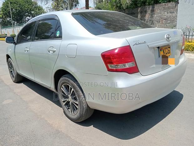 Toyota Axio 2009 Silver