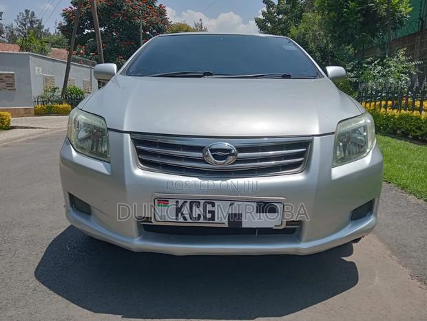 Toyota Axio 2009 Silver