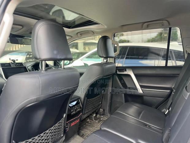 Toyota Land Cruiser Prado 2.8 2020 Teal