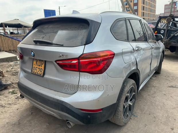 BMW X1 xDrive28i AWD 2016 Silver