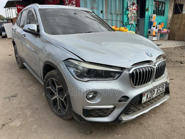 BMW X1 xDrive28i AWD 2016 Silver