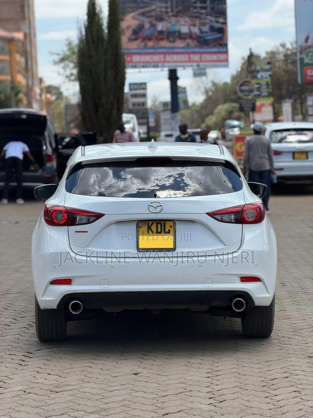 Mazda Axela 2016 White