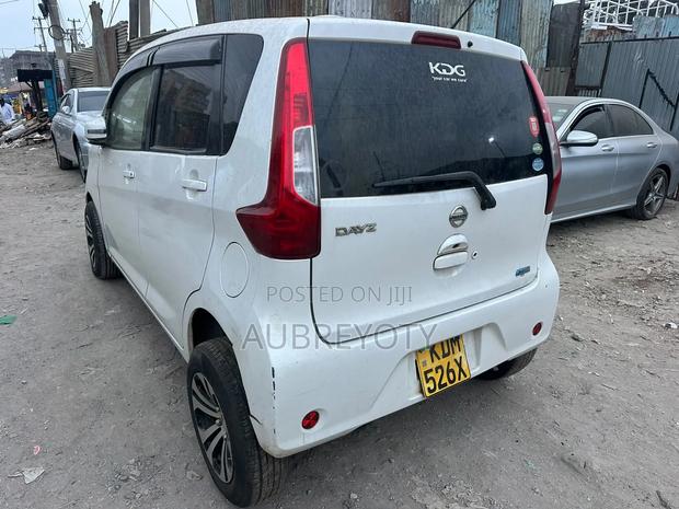 Nissan Dayz Roox 2017 White