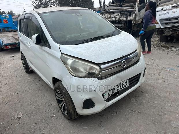 Nissan Dayz Roox 2017 White