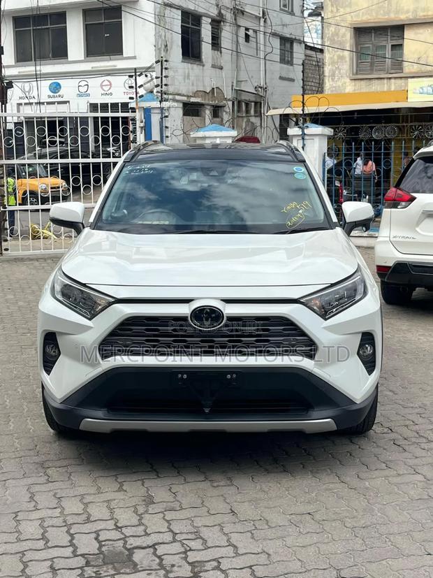 Toyota RAV4 2020 White