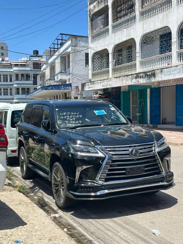 Lexus LX 570 (5 seats) AWD 2019 Matt Black