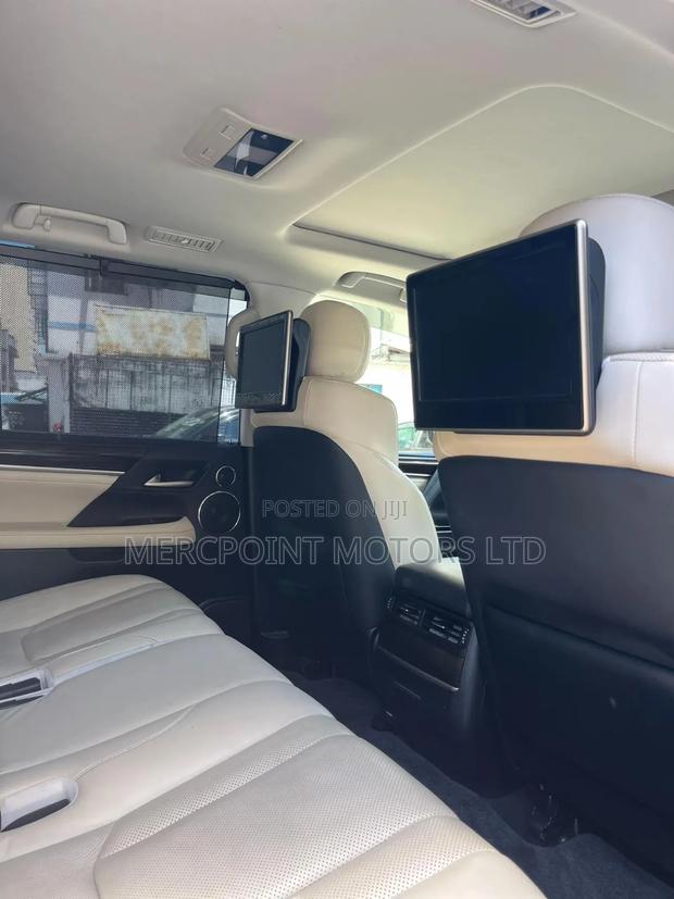 Lexus LX 570 (5 seats) AWD 2019 Matt Black