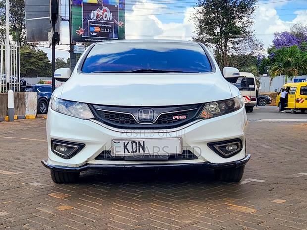 Honda Jade 1.5 Petrol 2016 White