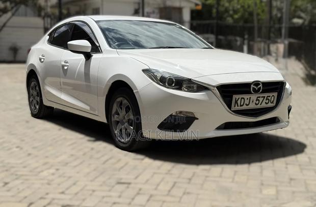 Mazda Axela 2015 White