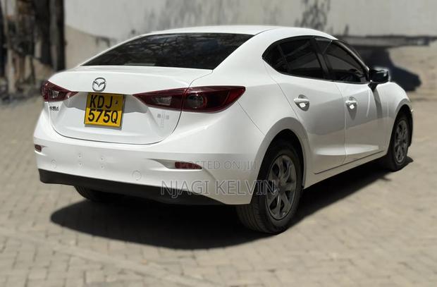 Mazda Axela 2015 White
