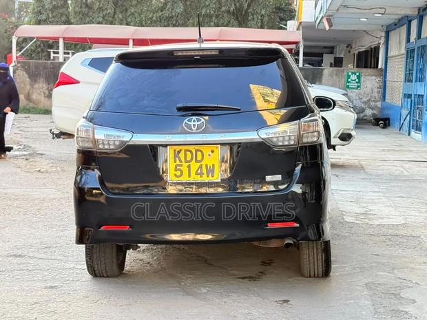 Toyota Wish 2014 Gray