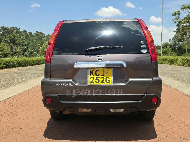 Nissan X-Trail 2009 Brown