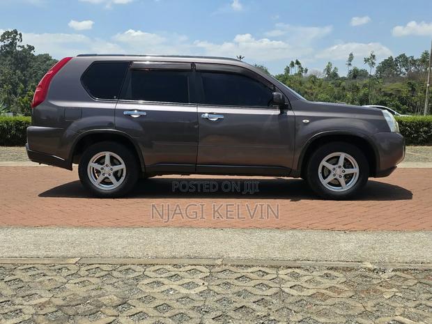 Nissan X-Trail 2009 Brown