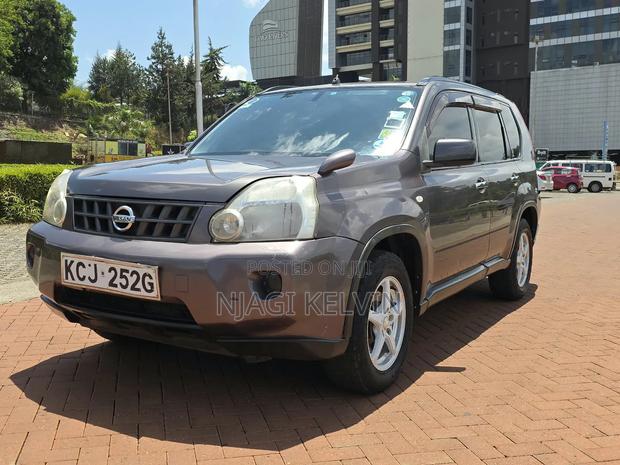 Nissan X-Trail 2009 Brown