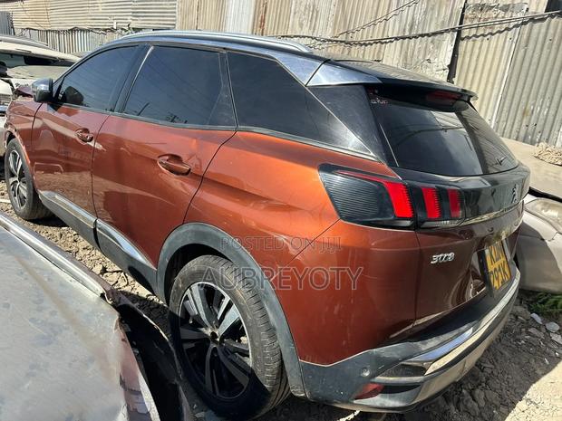 Peugeot 3008 2015 Orange