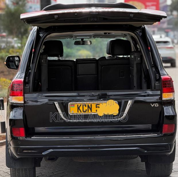 Toyota Land Cruiser 4.6 V8 ZX 2010 Black