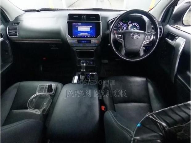 Toyota Land Cruiser Prado 2020 Pearl